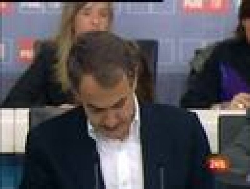  Zapatero reivindica la "marca PSOE" y llama a los suyos a "salir a ganar" el 22-M
