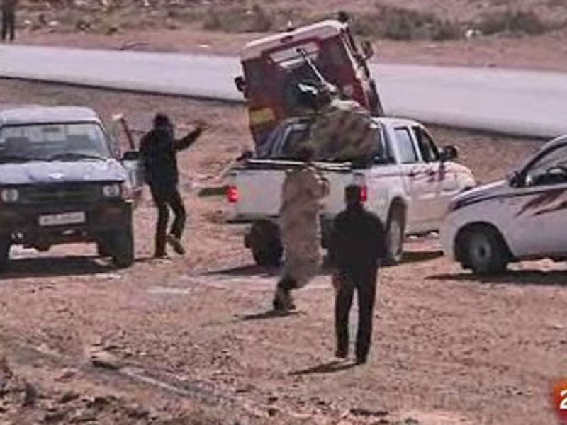 Los rebeldes libios han capturado a ocho soldados británicos 