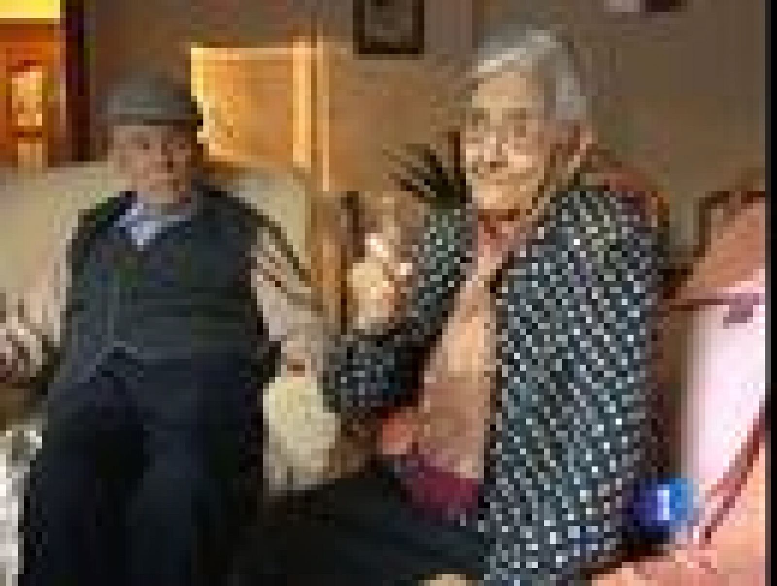 Un total de 8.039 personas centenarias viven en España | Ver