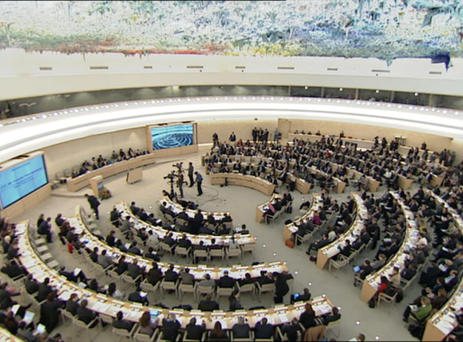 La comunidad internacional espera que sean los propios libios quienes depongan a Gadafi