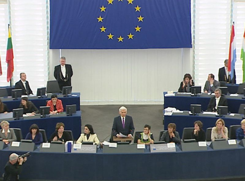 La UE da un año de plazo para que aumente la presencia de mujeres en puestos de dirección 