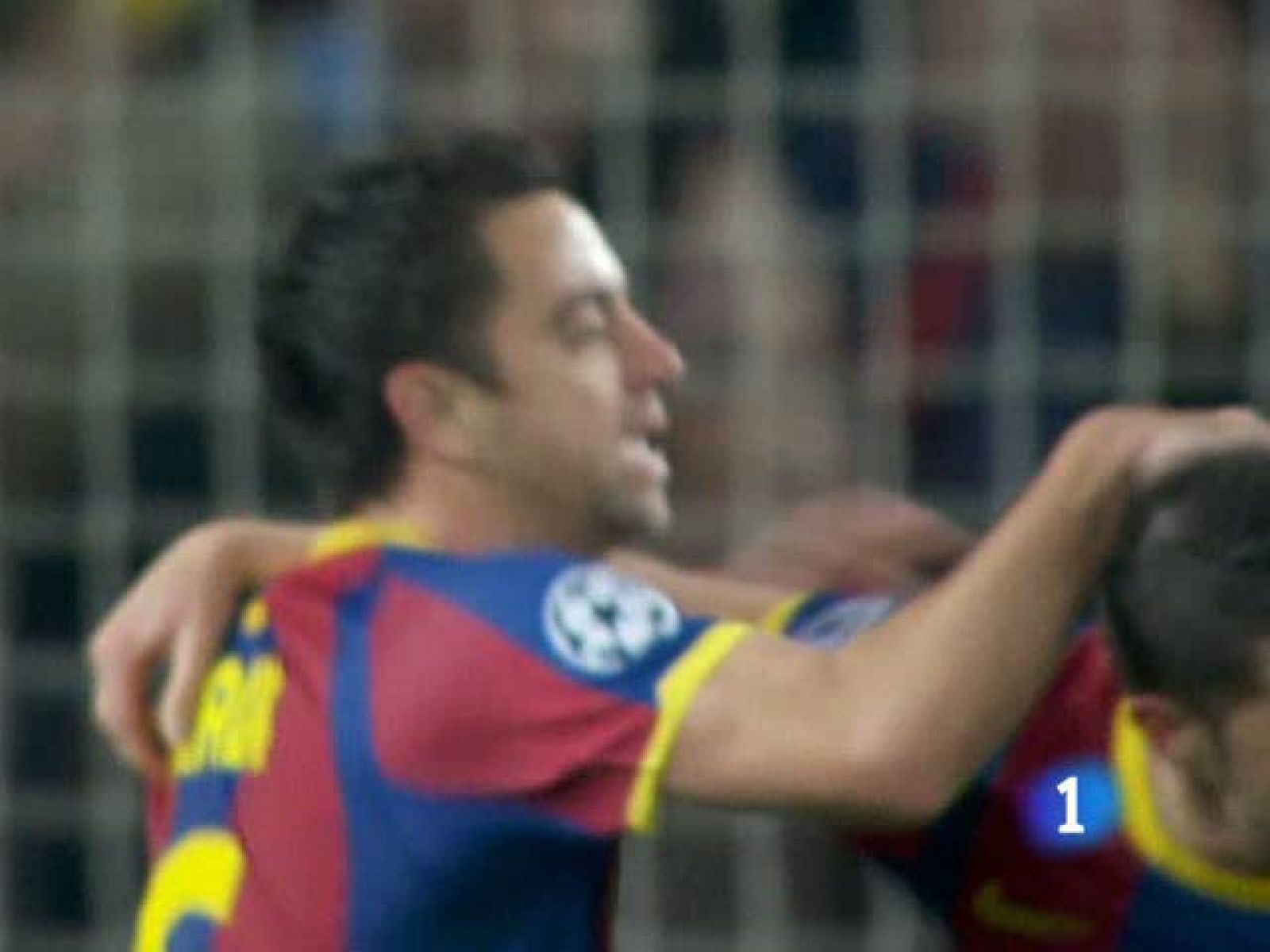 Xavi culmina una jugada 'made in Barça' (2-1)