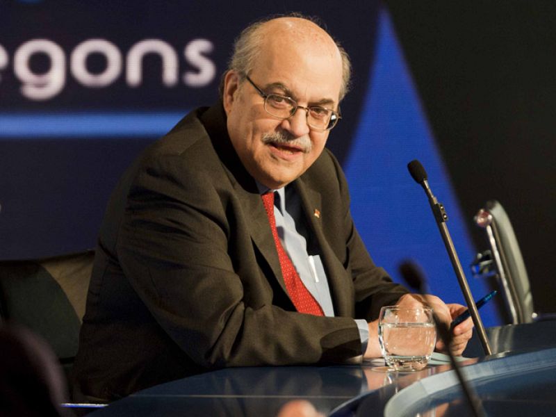  El conseller d'Economia i Coneixement, Andreu Mas-Colell, a 59 segons