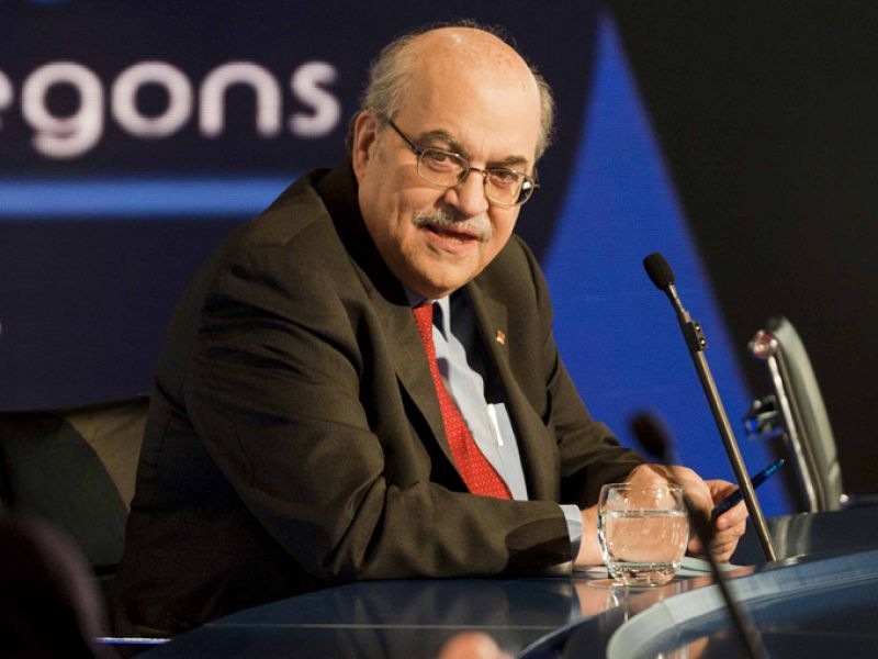  El conseller d'Economia i Coneixement, Andreu Mas-Colell, a 59 segons