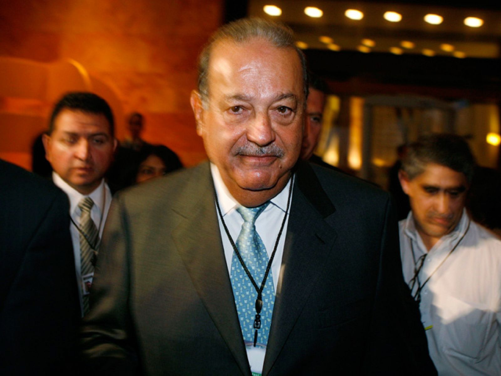 Carlos Slim se afianza como el hombre más rico del mundo