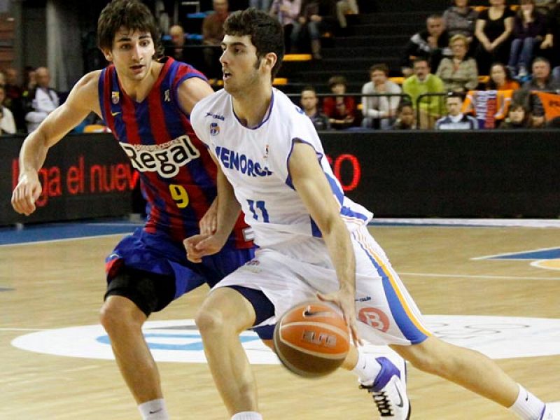 El Regal FC Barcelona continúa como líder una semana más tras sufrir para vencer a un Menorca Basquet (73-78), colista, que a punto estuvo de dar la sorpresa, pero que se desinfló en los últimos minutos del partido