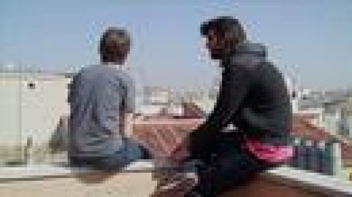  - Tutoriales a la carta: Chicos que escuchan su emisora favorita en "A la carta"