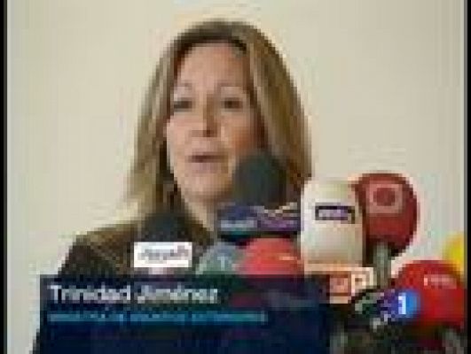 Telediario 1 - Jiménez apoya la exclusión aérea