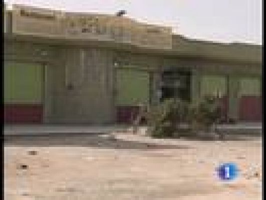 Telediario 1 - Los rebeldes intentan defender Adjabiya