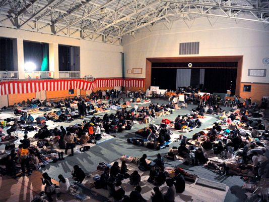 Telediario 1 - La organización y civismo de Japón permite atender a cientos de miles de evacuados