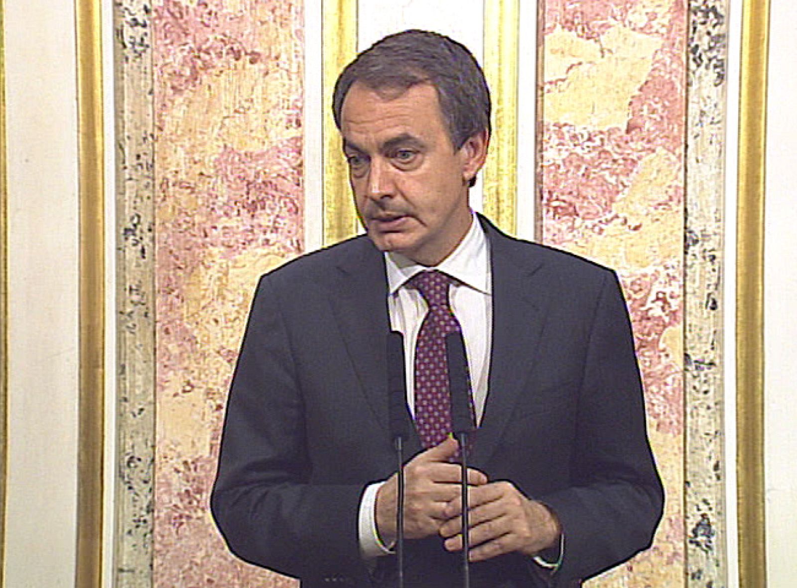 Zapatero confirma la revisión de las centrales nucleares