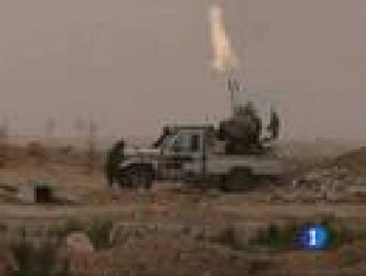 Telediario 1 - Gadafi bombardea Bengasi