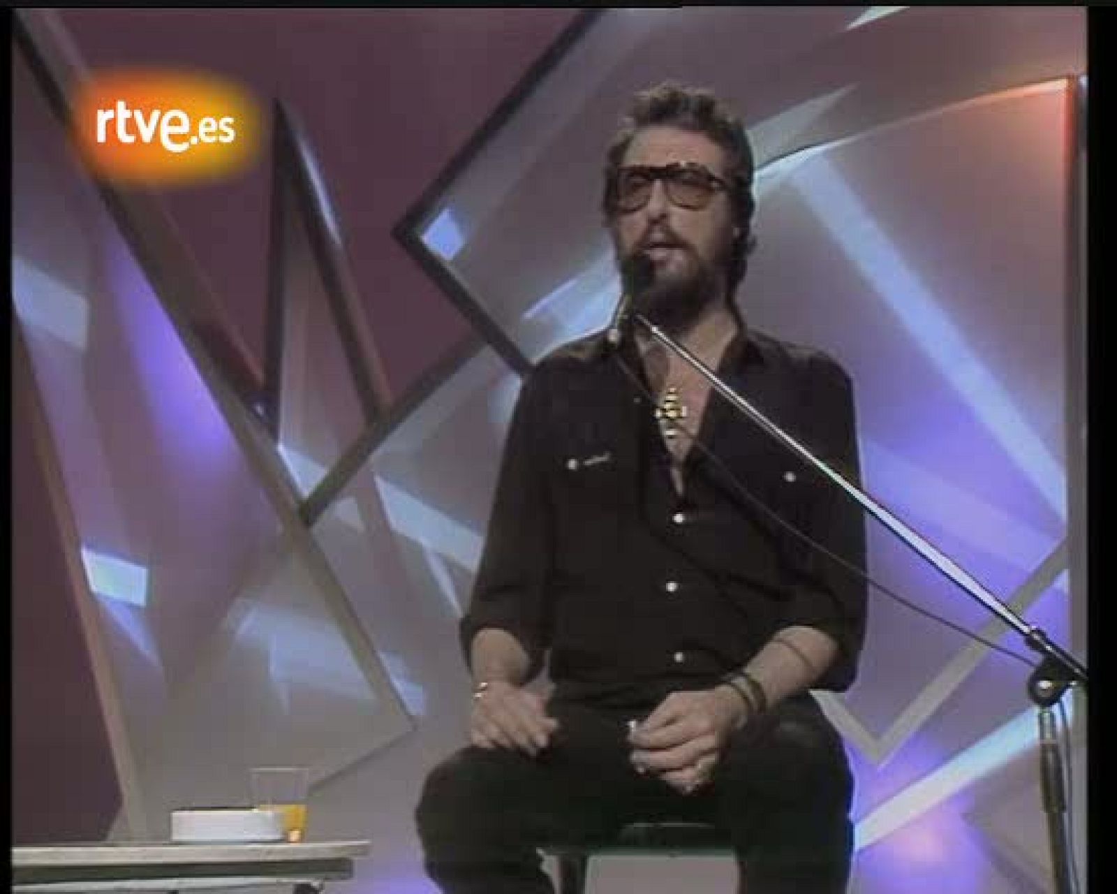 "Presentación sin referencias"