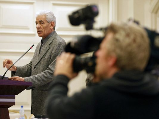  - Libia anuncia un alto al fuego inmediato para frenar el bombardeo de los aliados