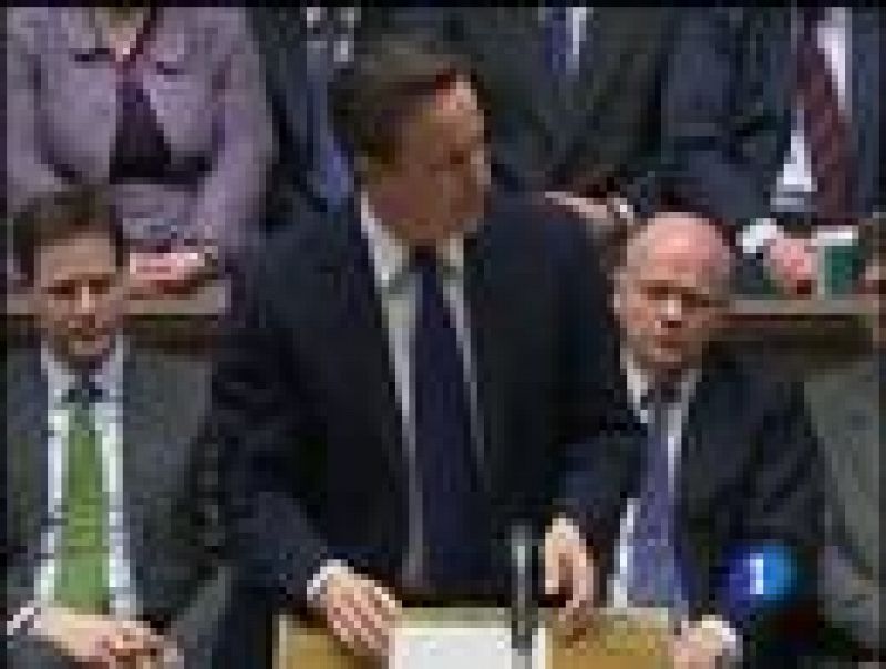 Cameron argumenta la intervención en Libia 
