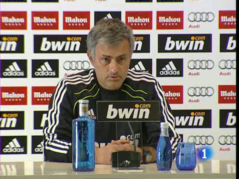 El entrenador del Real Madrid, José Mourinho, se mostró "feliz"  por poder medirse al Tottenham Hotspur en los cuartos de final de  Liga de Campeones, no porque crea que sea fácil sino por poder volver  a Londres y a medirse a un equipo que dirige un