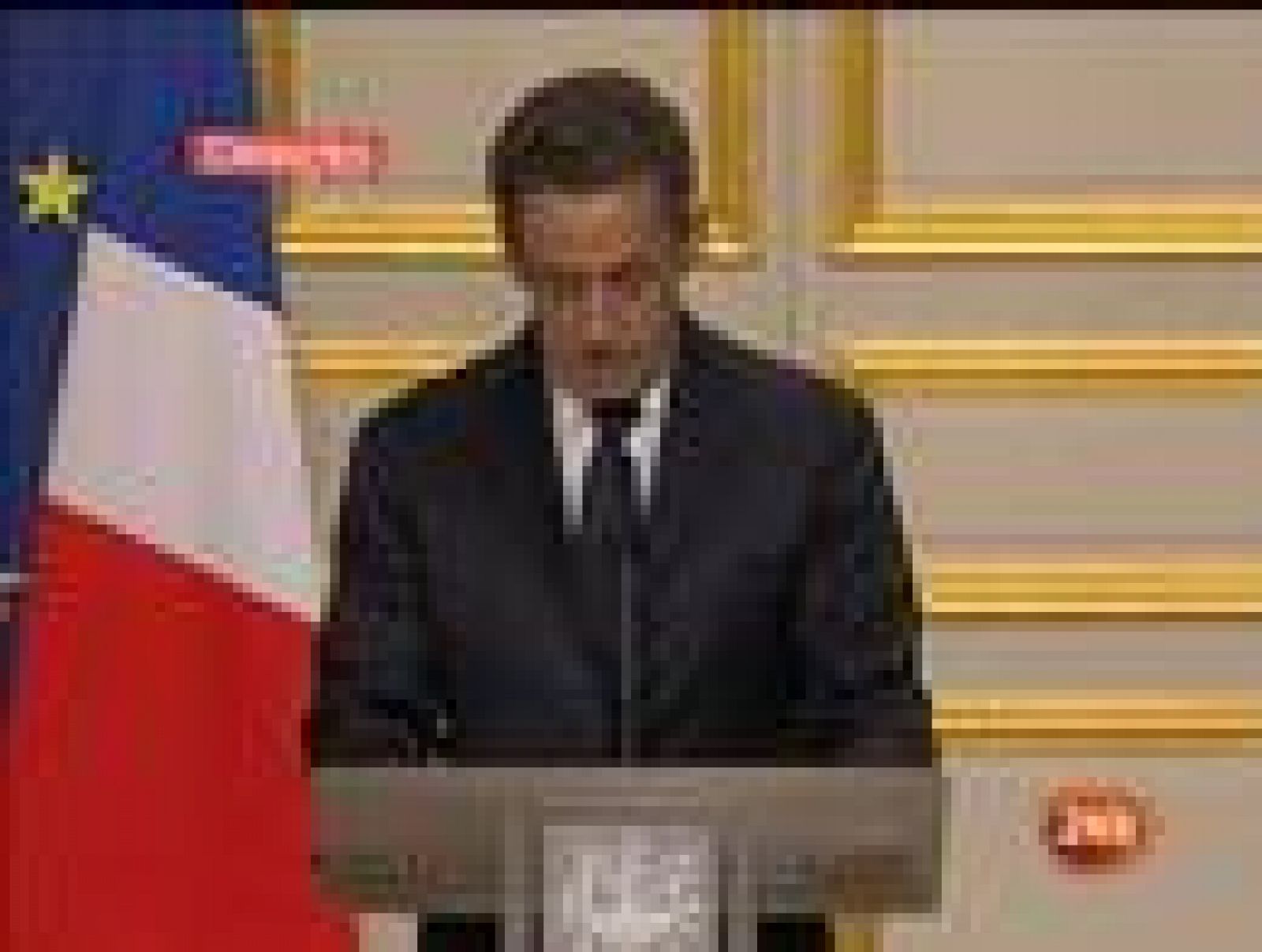Sarkozy: "nuestros aviones ya evitan los ataques" del ejército libio