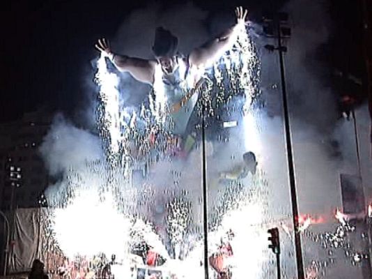 Fallas - 'Nit de la cremà' 2011