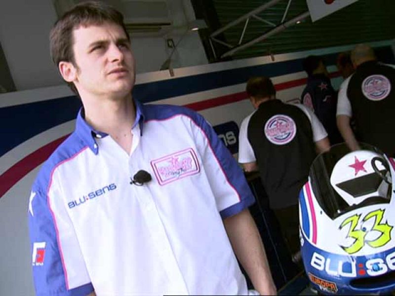 pilotos españoles Sergio Gadea y Héctor Faubel comentan cómo ha sido su descenso de Moto2 a 125cc.