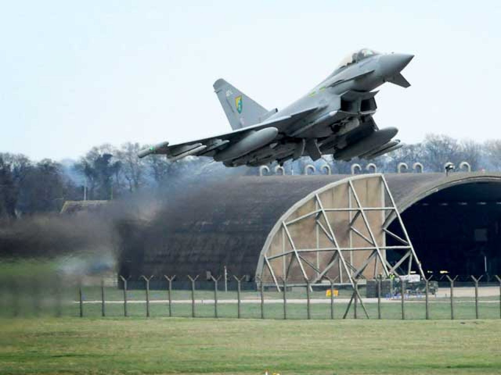  Libia decreta alto el fuego