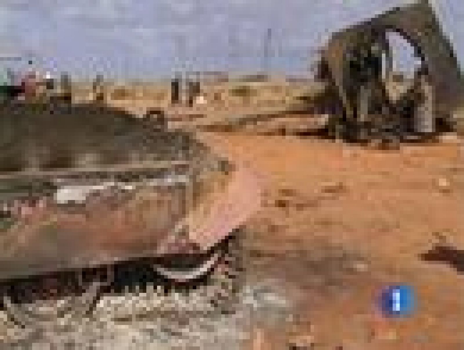 Esta noche en Trípoli, varios misiles han destrozado un edificio del complejo palaciego de Gadafi 