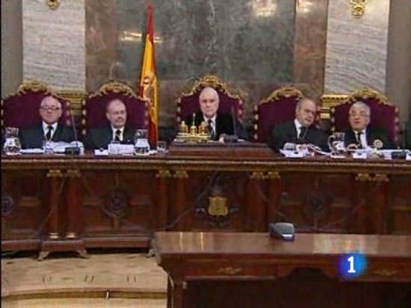  Policías y guardias civiles que hicieron los informes que vinculan Sortu y ETA han declarado ante la justicia que "hay signos evidentes de que ETA no se va a disolver" y no ven cerca el final de la banda terrorista.