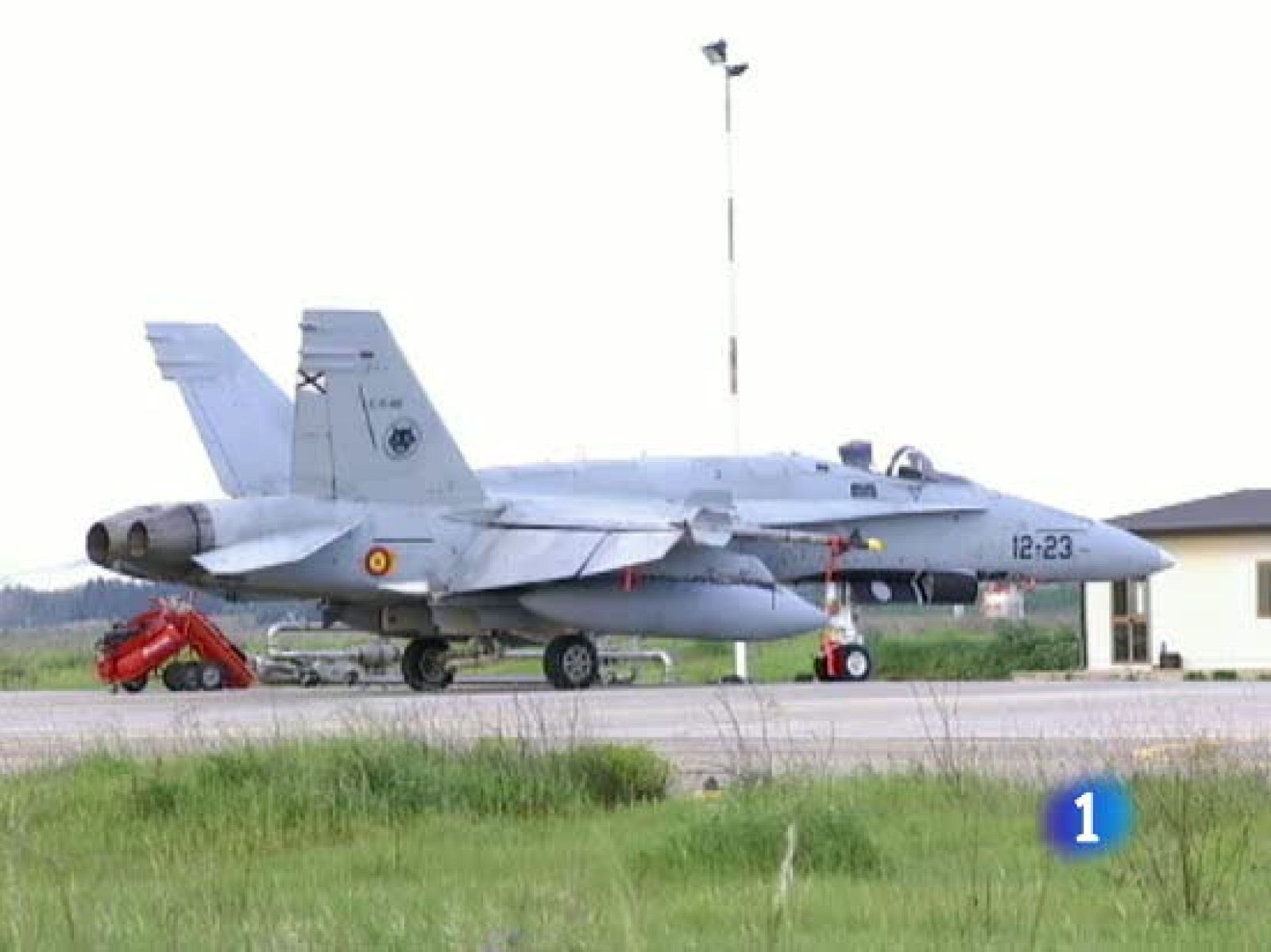 Los cinco aviones españoles completan con "éxito" su primera misión conjunta en Libia