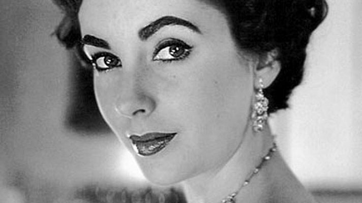 Muere Elizabeth Taylor (avance)