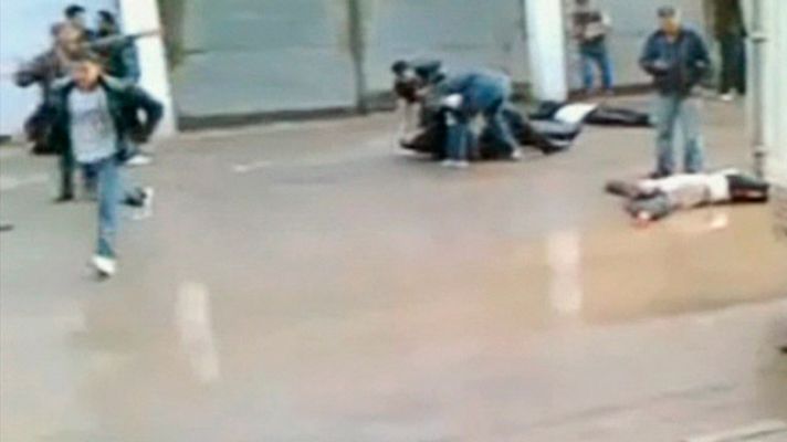  - Las protestas no cesan en Siria y Yemen