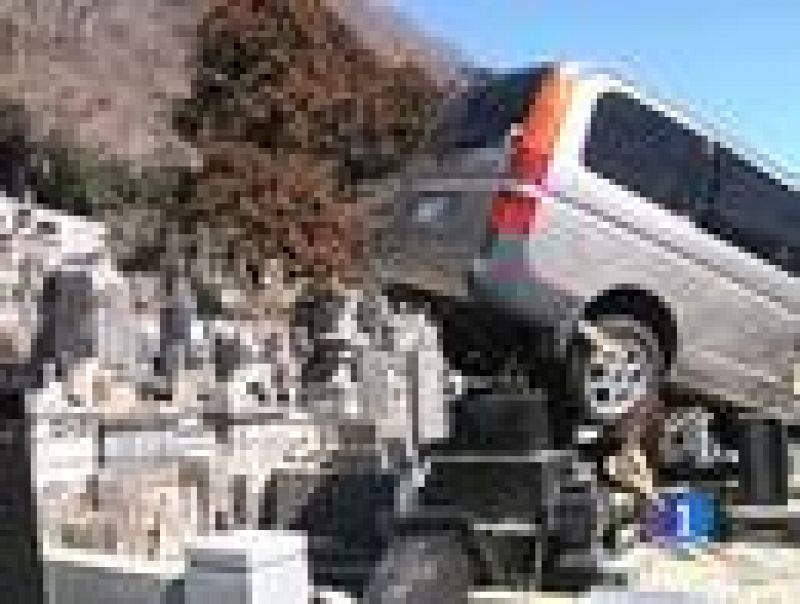 Ishinomaki es una de las ciudades de Japón más devastadas por el terremoto. Aún hay quien busca a sus familiares entre la desolación de una ciudad arrasada.