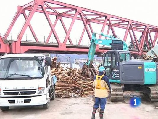 Telediario 1 - Japón deja de buscar supervivientes