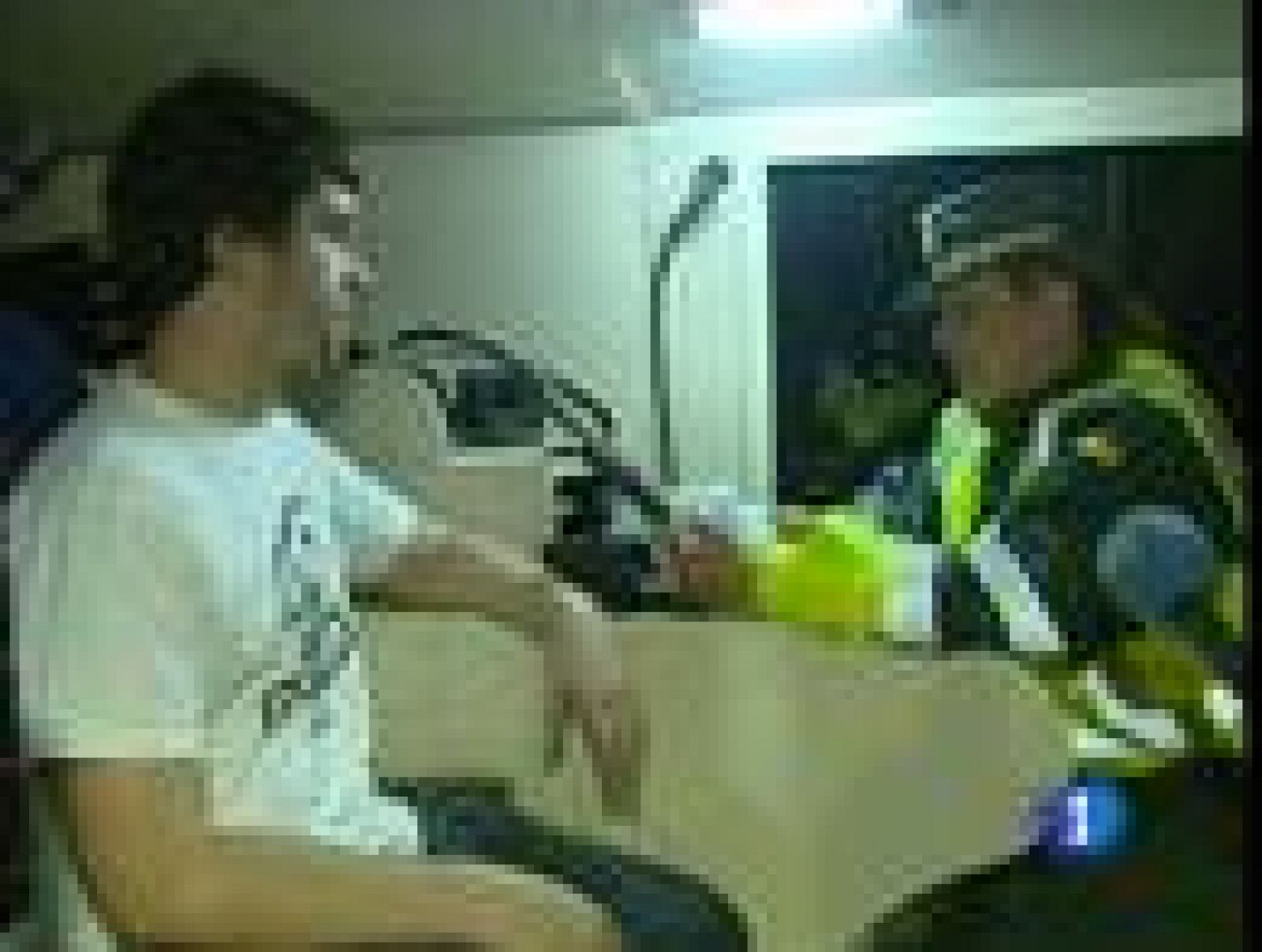 Muere un joven apuñalado en el macrobotellón de la Isla de la Cartuja de Sevilla | Ver