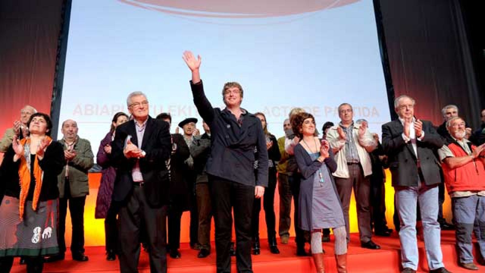  Los abertzales escenifican su nueva opción