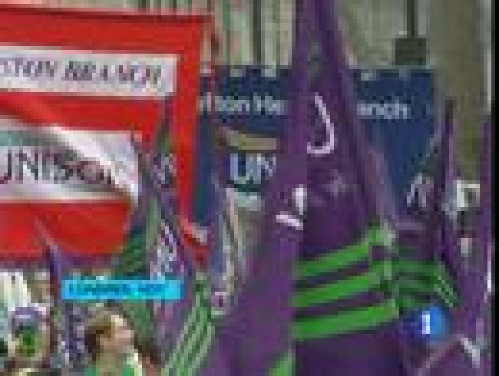 En Londres, más de 250.000 personas han protestado este sábado contra los recortes públicos del Gobierno de David Cameron.