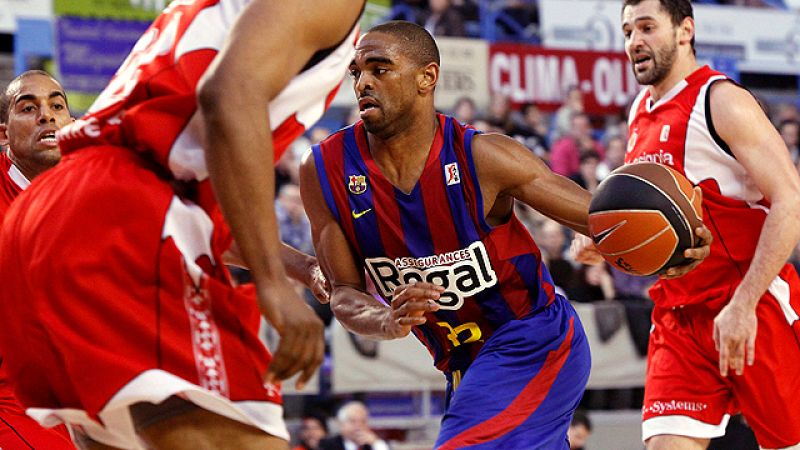 El Regal Barcelona se ha impuesto en el derbi catalán de la jornada en la ACB al derrotar al Assignia Manresa.