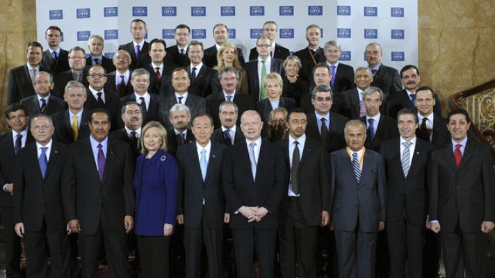  - Los aliados, entre dar armas a los rebeldes o el exilio de Gadafi