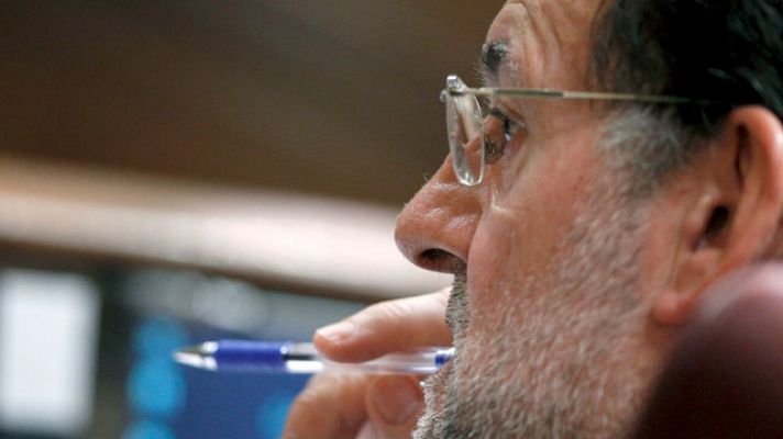 Rajoy critica la mala gestión de ZP