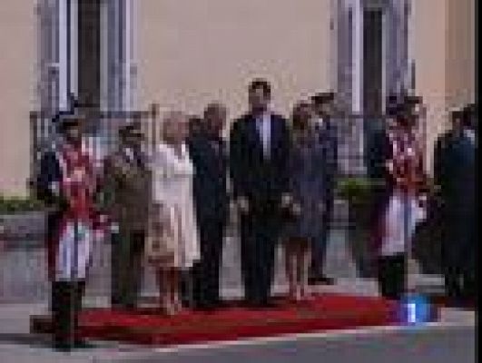 Telediario 1 - Llega Carlos de Inglaterra