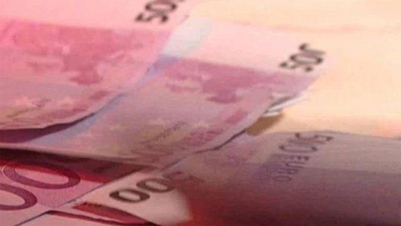 El Banco de España prevé que la economía nacional crecerá un 0,8% en 2011, la previsión se queda  medio punto por debajo de la previsión del Gobierno. 