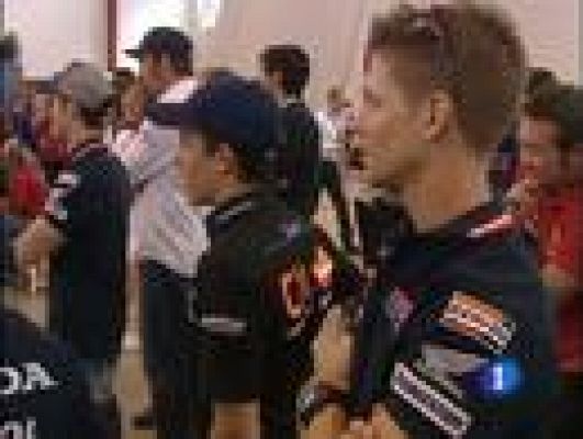 Telediario 1 - Los pilotos Repsol velan armas