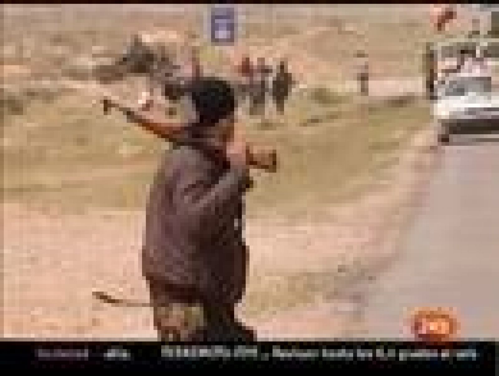 Sin programa: Los rebeldes abandonan el terreno ganado por la contraofensiva de Gadafi  | RTVE Play