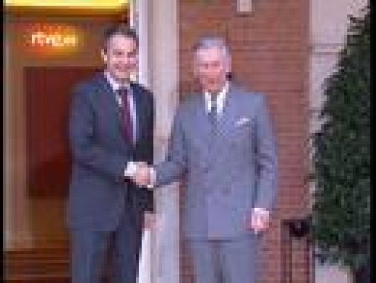 Zapatero recibe al príncipe Carlos 