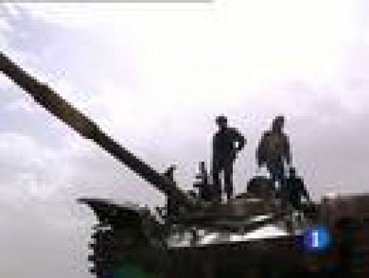 Telediario 1 - Los combates más duros, en Brega