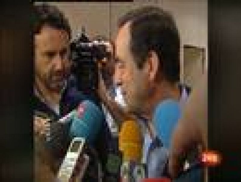  Bono sigue leal a Zapatero