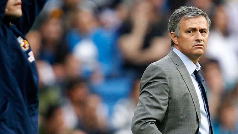 Técnico y jugadores madridistas reconocen que la victoria del Sporting en el Bernabéu es un jarro de agua fría a sus aspiraciones