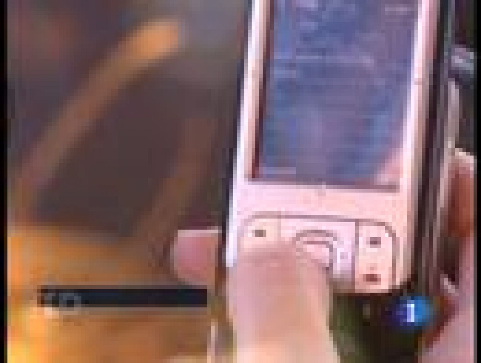 Las distracciones al volante causan el 39% de los accidentes mortales | Ver