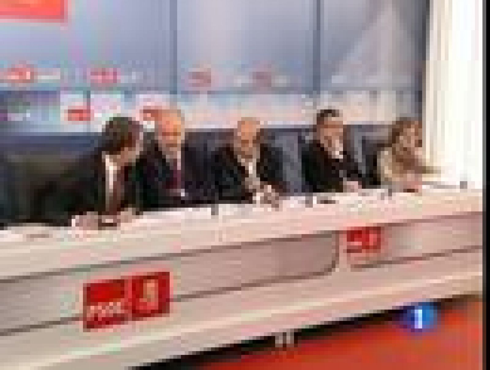 La dirección del PSOE cierra filas en torno a Zapatero