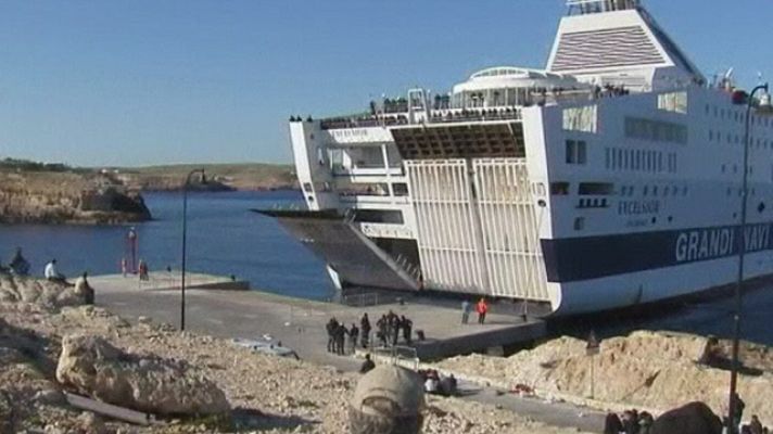Telediario 1 - El barco "ambulancia" turco