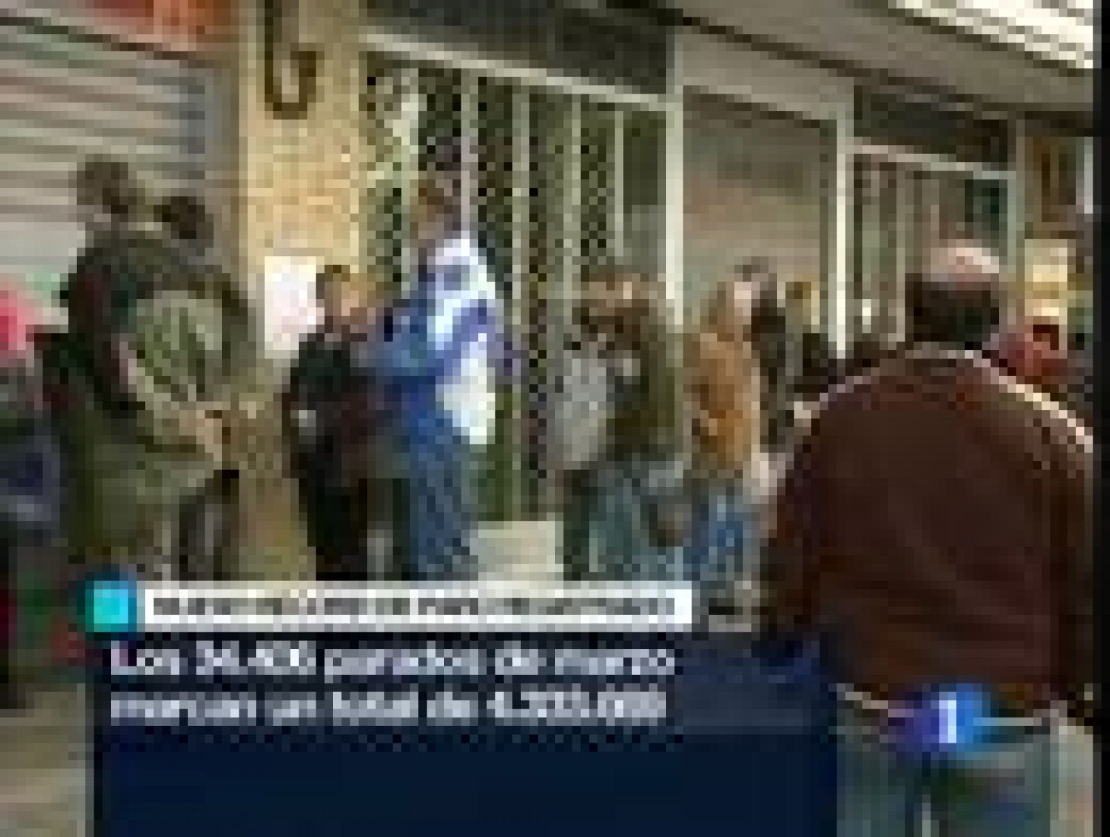 Telediario 1: Telediario 2 en 4' - 04/04/11 | RTVE Play