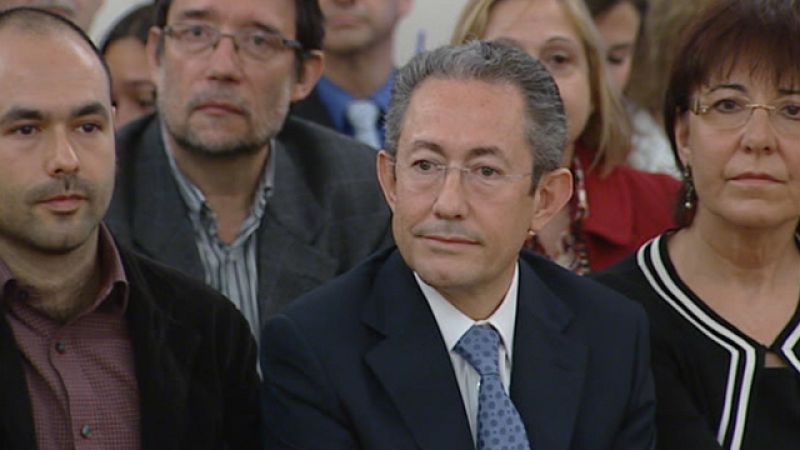 En Valencia, juzgan por encubrimiento al portavoz socialista en las Cortes valencianas 